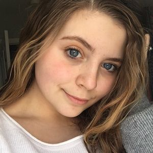 Meet your Posher, Ava